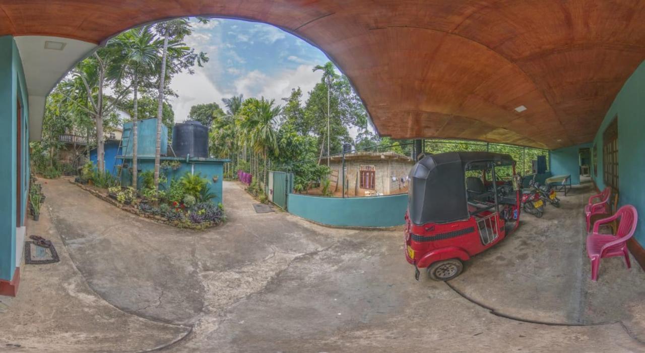Apple Sara Home Stay Kandy Exteriör bild