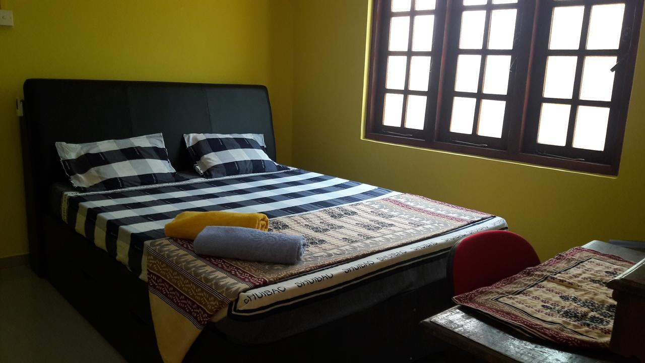 Apple Sara Home Stay Kandy Exteriör bild