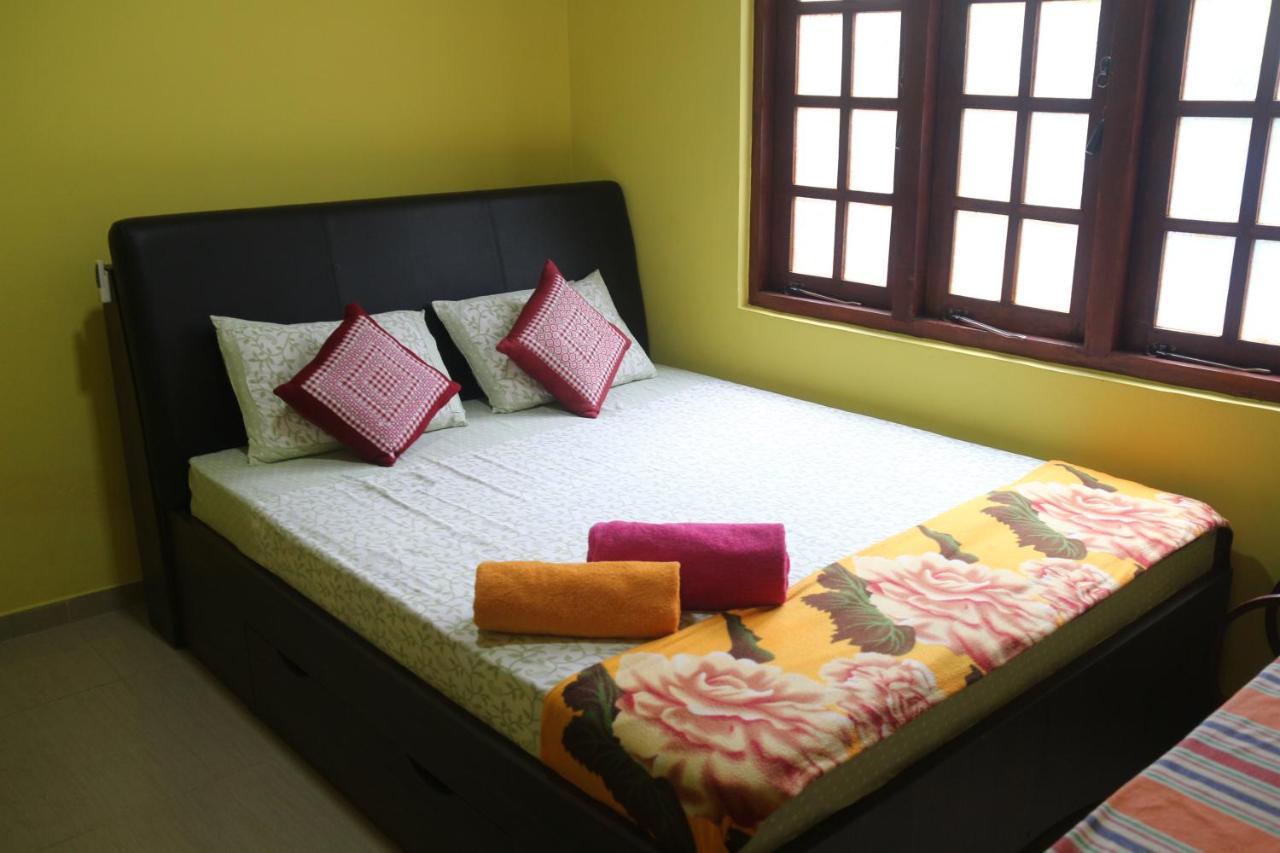 Apple Sara Home Stay Kandy Exteriör bild